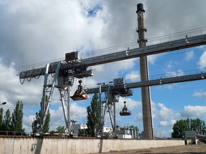 起重设备 从工程机械到采暖设备厂的全方位应用与能源效率处理